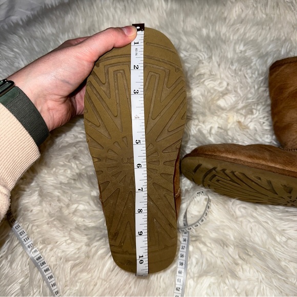 UGG | Classic Short Chestnut Suede Sheepskin Fur Lined Boots 5285 - Picture 12 of 14